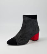 Sneaker_LuxuryStride_V1